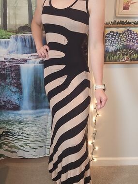 Maxi Dress- Sleeveless Black and Beige Stripe